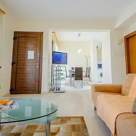 Rent Private Villa 010 Villa