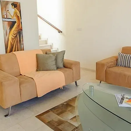 Rent Private Villa 010