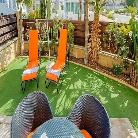 Villa Rent Private Villa 010